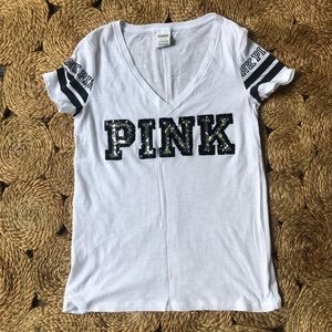 ❁ VS Pink T-shirt ❁
